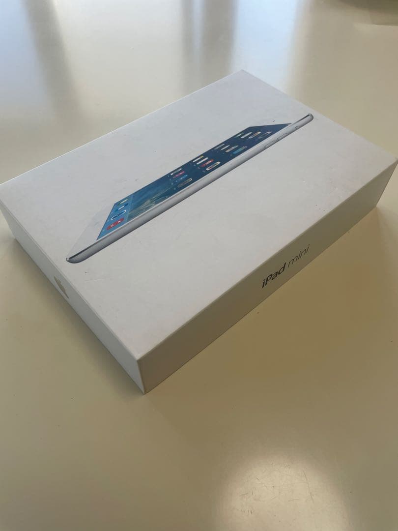 【美品】iPad mini4 32GB Wi-Fi + Cellular