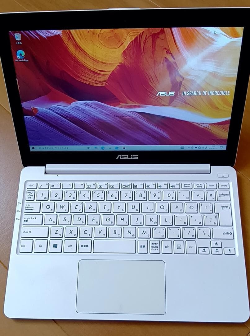 【動作品】ノートパソコン ASUS E203NA（ChromeOS付)