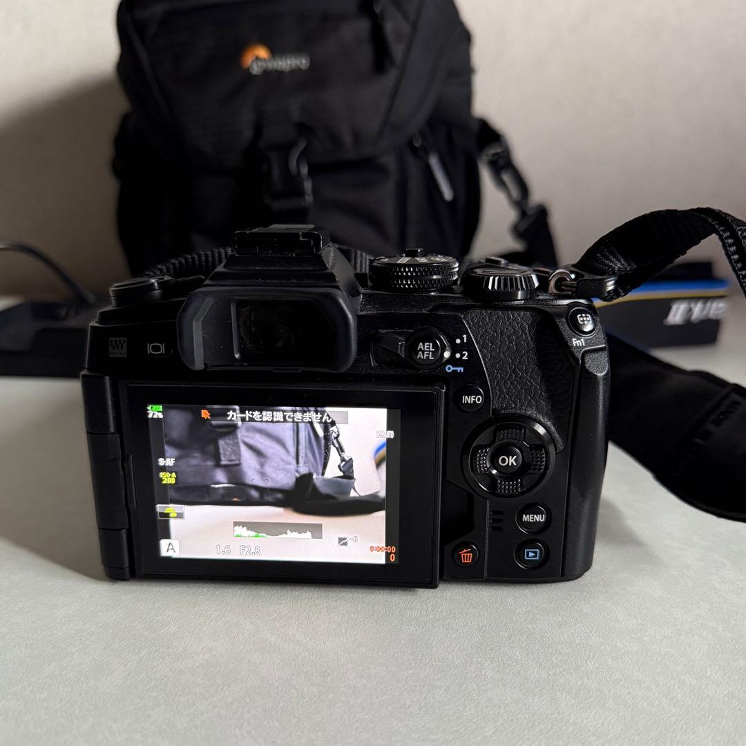 デジタルカメラ OLYMPUS OM-D E-M1 MarkII M ZUIKO DIGITAL