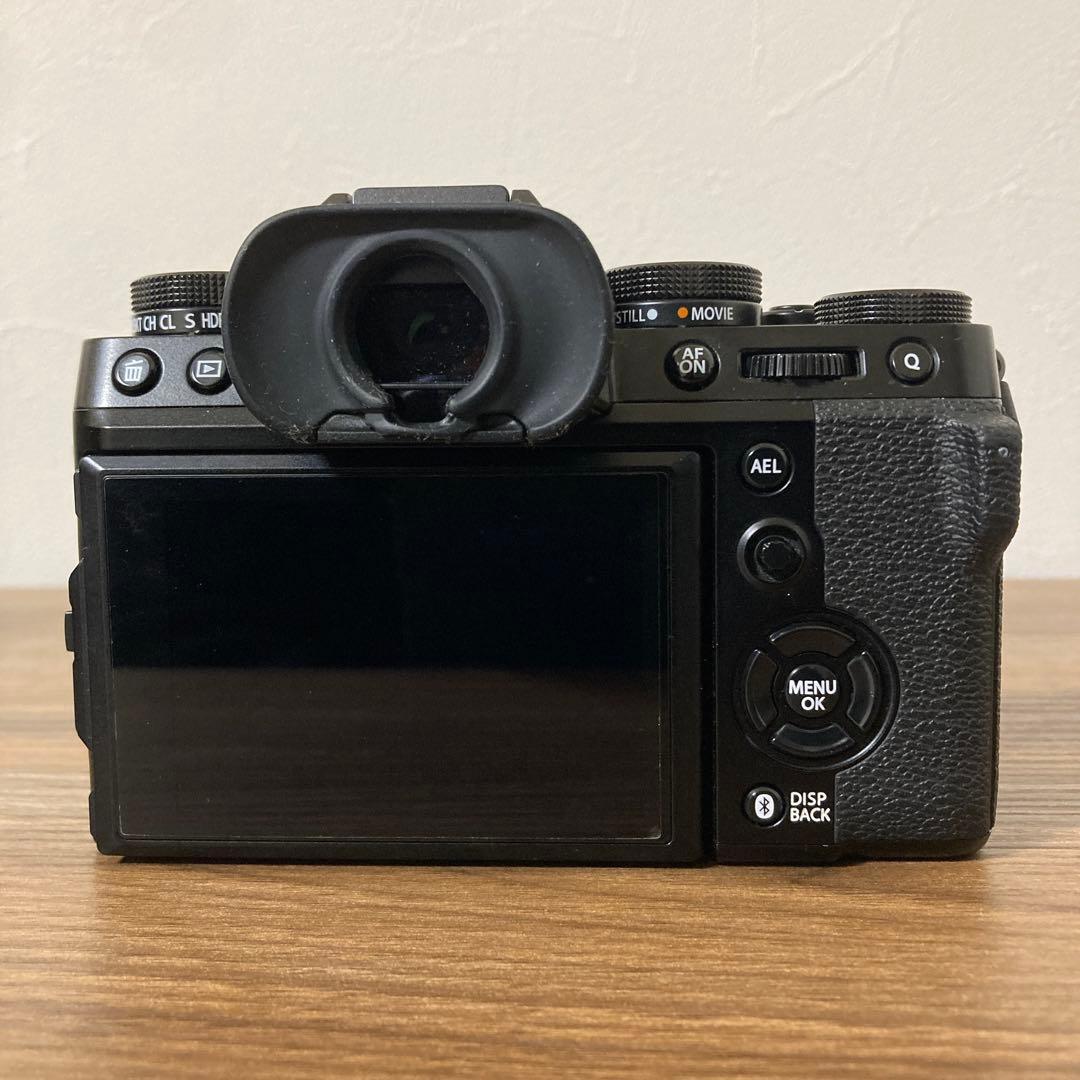 Fujifilm X-T5 ボディ + 純正予備バッテリー + グリップ