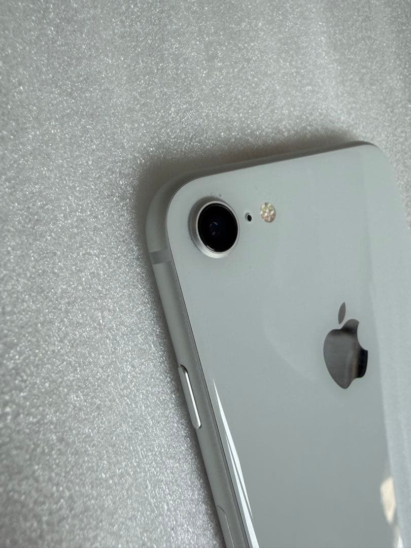 Apple iPhone 8 64GB 中古　SIMフリー