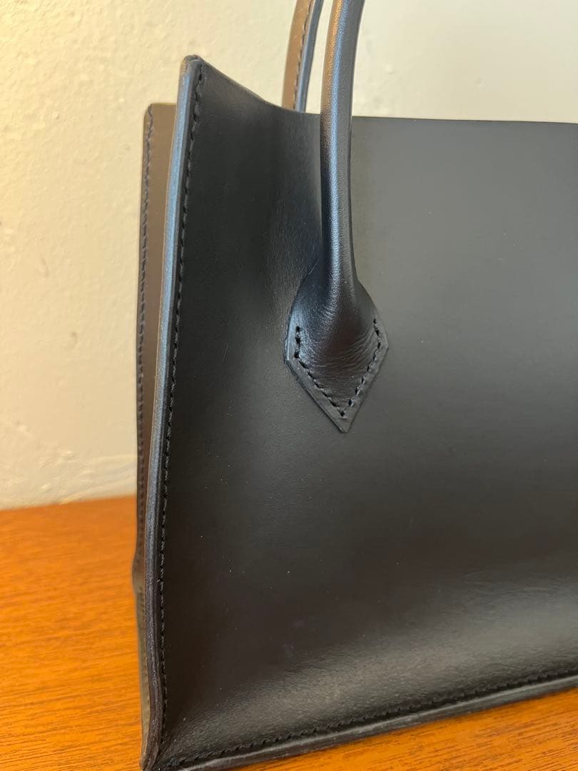 【レザーハンドバッグ】イタリアンレザー ハンドカバン 1点物　BK BLK