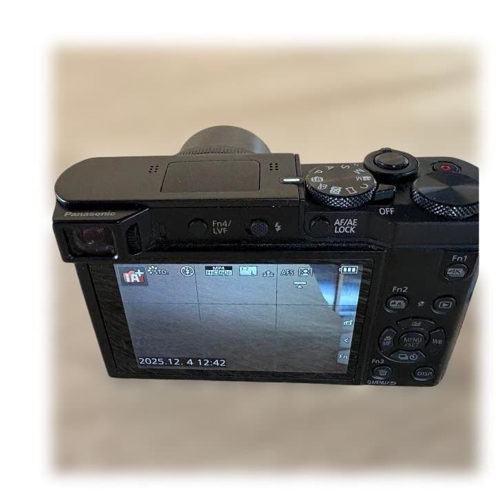 Panasonic DMC-TX1 デジタルカメラ