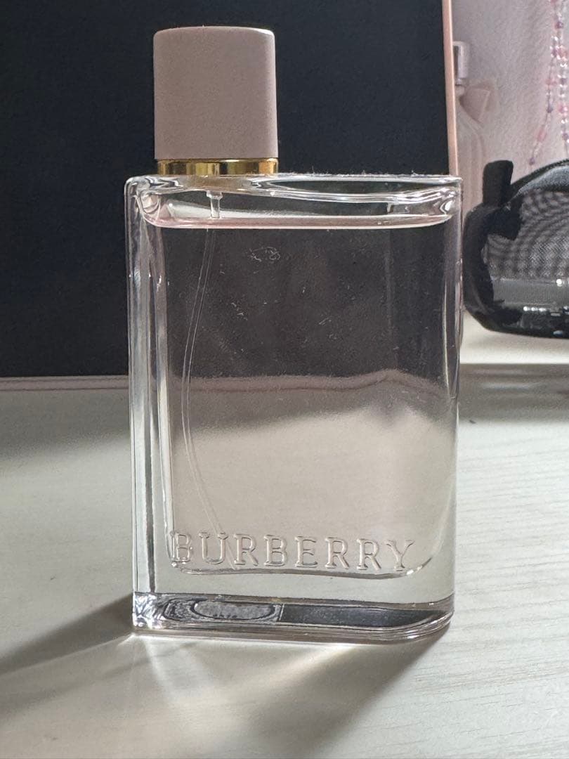50ml バーバリー ハー オードパルファム