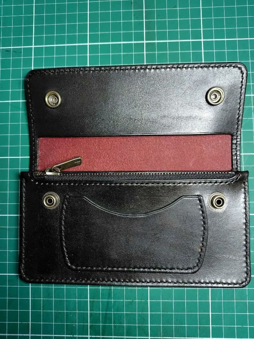 ハンドメイド　牛ヌメ革　ロングトラッカーウォレット