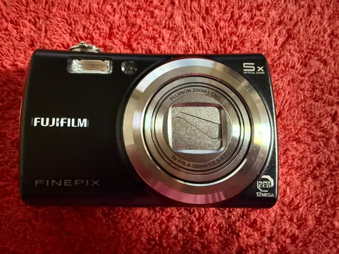 FUJIFILM FINEPIX F100FD 1200万画素 コンパクトカメラ