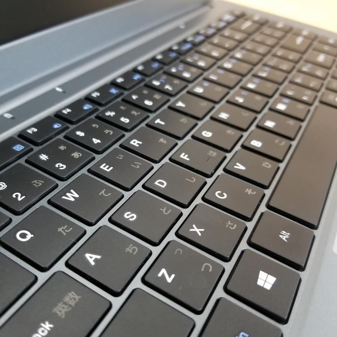 期間限定 第９世代 SSD スピード発送 即使用可ノートPC (E1133)