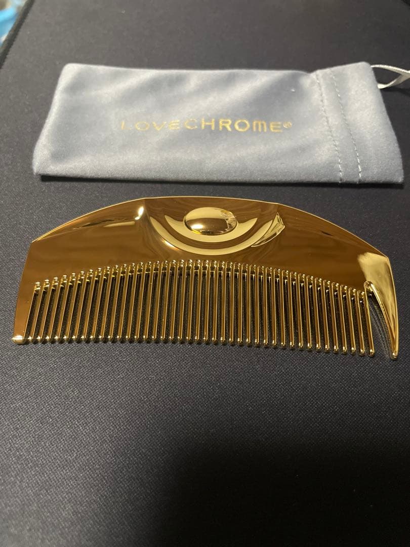 [新品]未使用 LOVECHROME ゴールドコーム ポーチ付き 即購入⭕️
