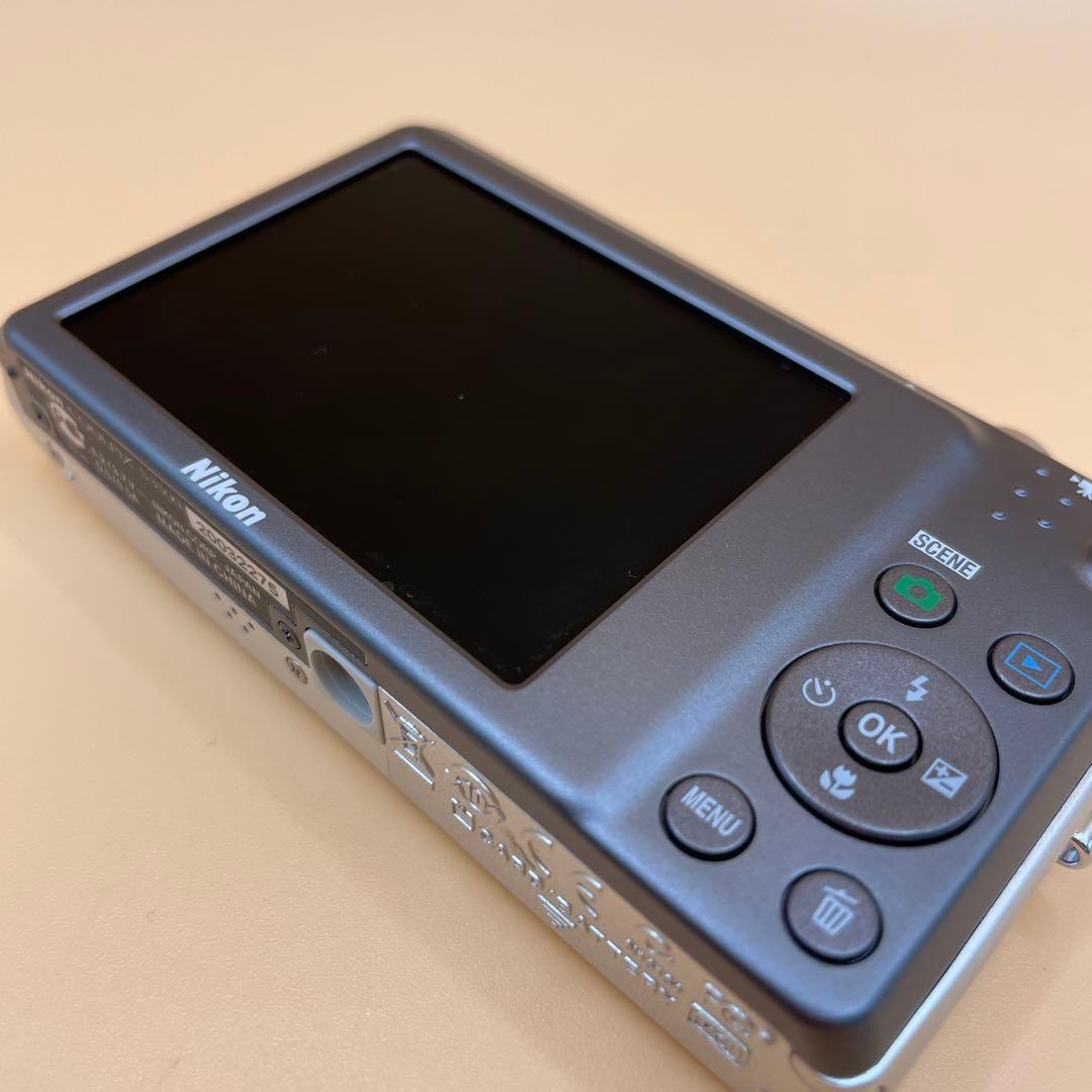 Nikon COOLPIX S3500 デジカメ2396