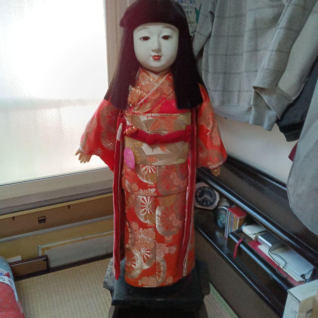 レトロな市松人形です。