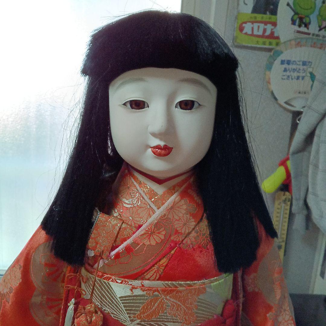 レトロな市松人形です。