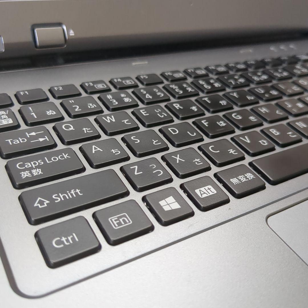 富士通 ARROWS Tab Q665 お絵描き2in1タブレットPC