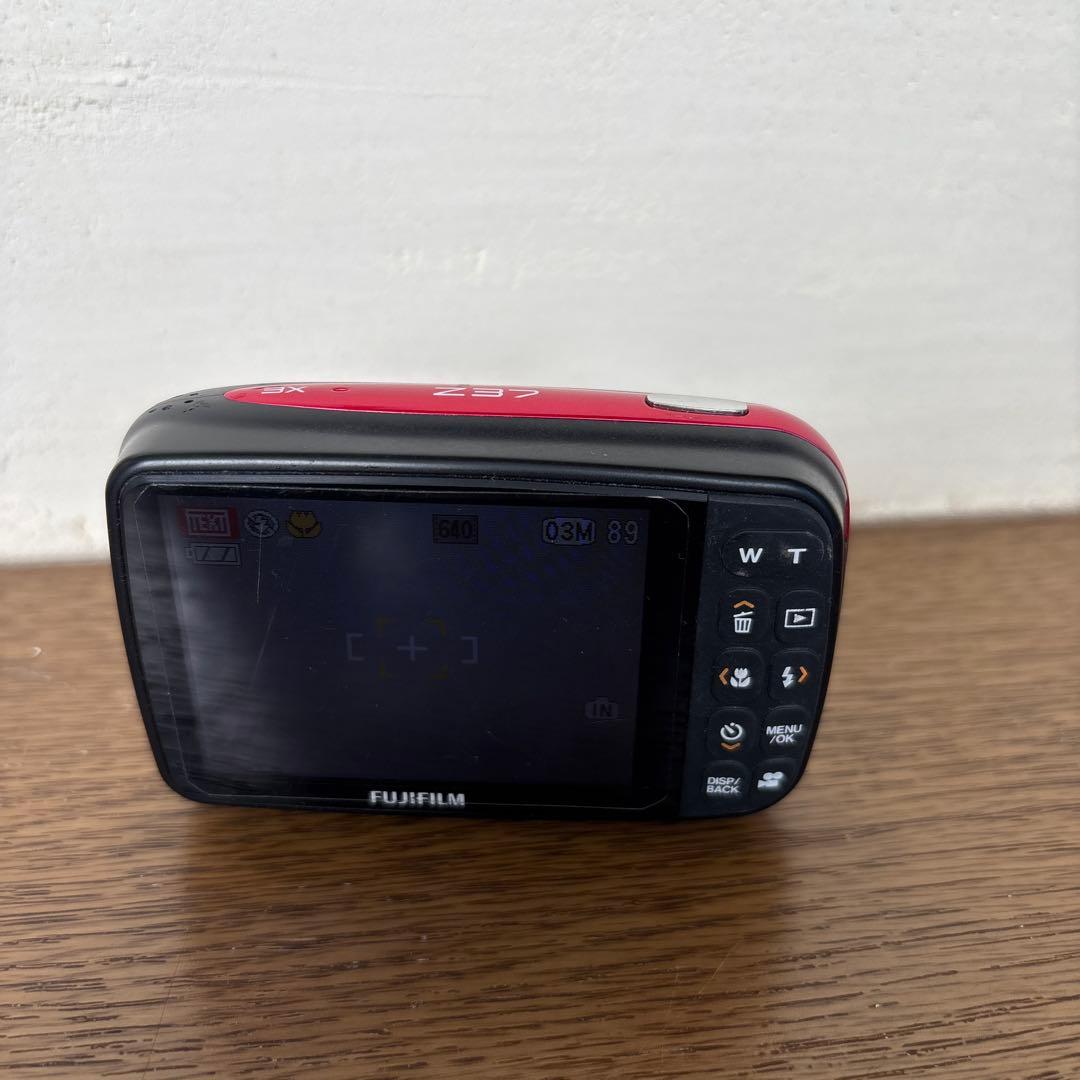 FUJIFILM FINEPIX Z37 デジタルカメラ　レッド