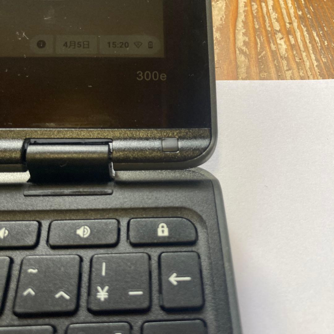 Lenovo 300e Chromebook 本体