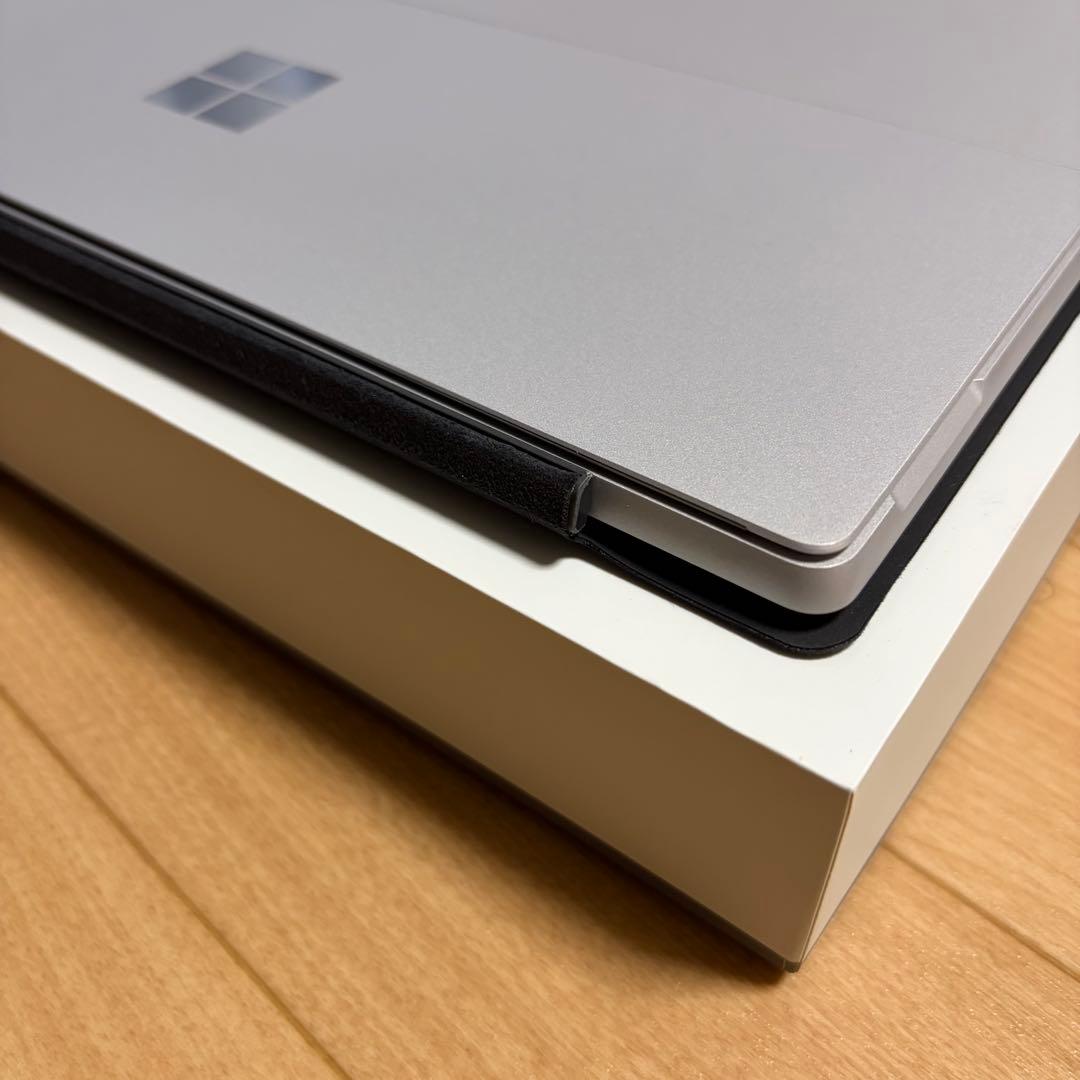 【極美品】Surface Pro6 RAM 8GB 128GB SSD 正規品