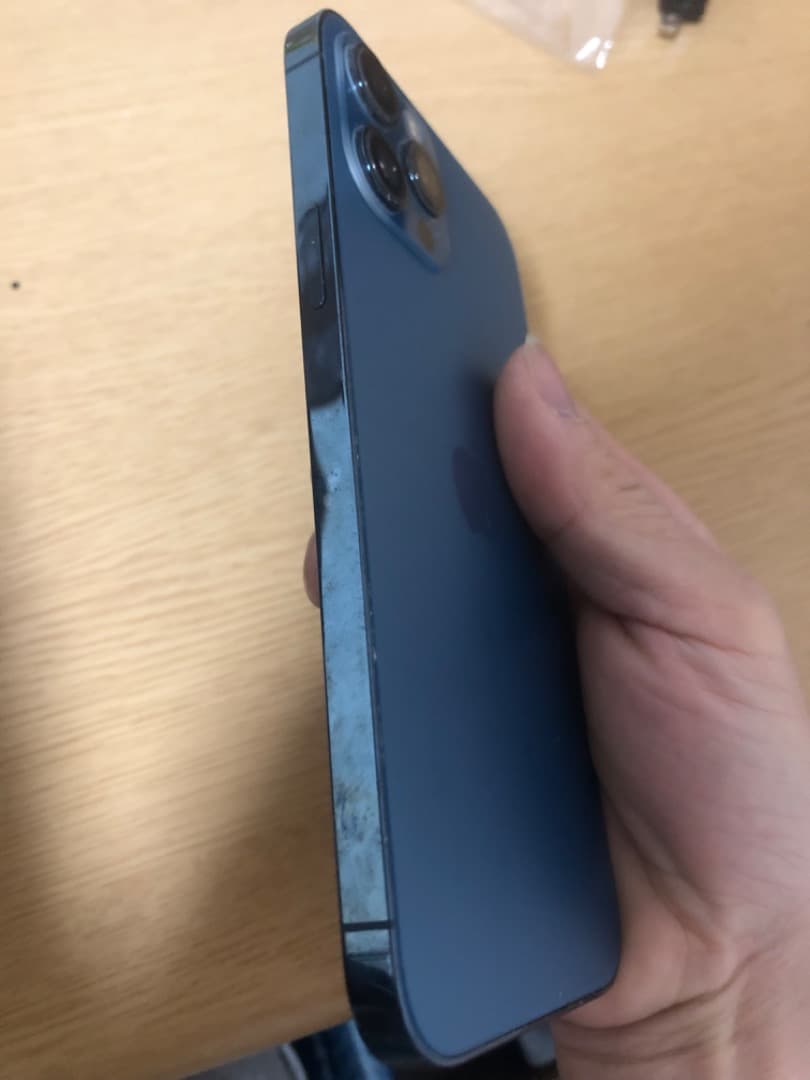 IPhone 12 promax ごみ