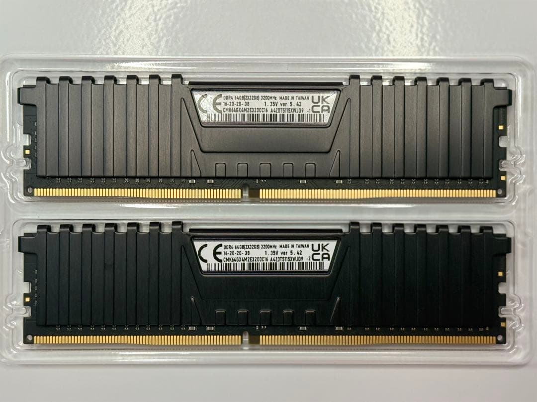 メモリー Corsair VENGENCE LPX DDR4 32GB x2 64GB