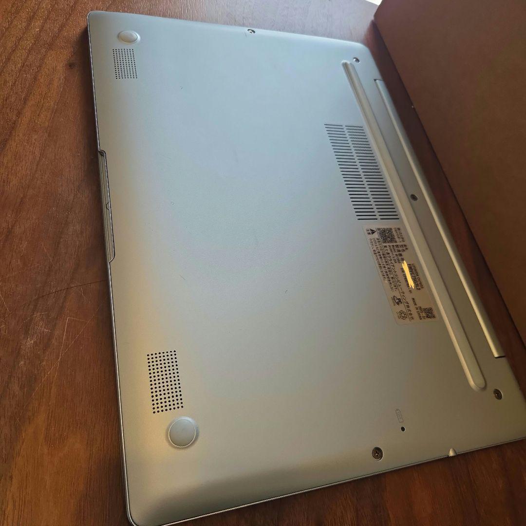 FMV LIFEBOOK 13.3インチ/Core-i5/Windows11