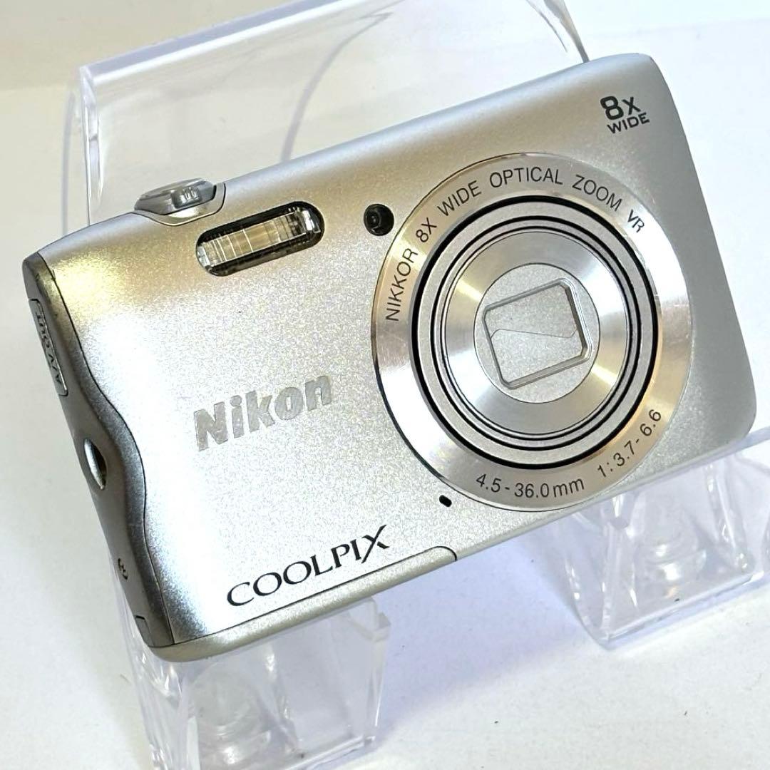 Nikon coolpix A300 ニコン　コンデジ　SDカード付シルバー