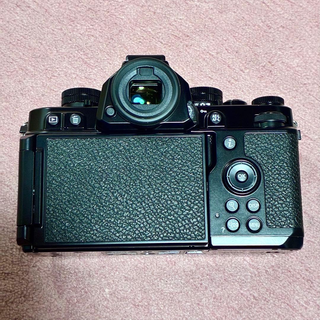 【新品未使用】ニコン Zf ボディ ブラック NIKON ミラーレス一眼カメラ