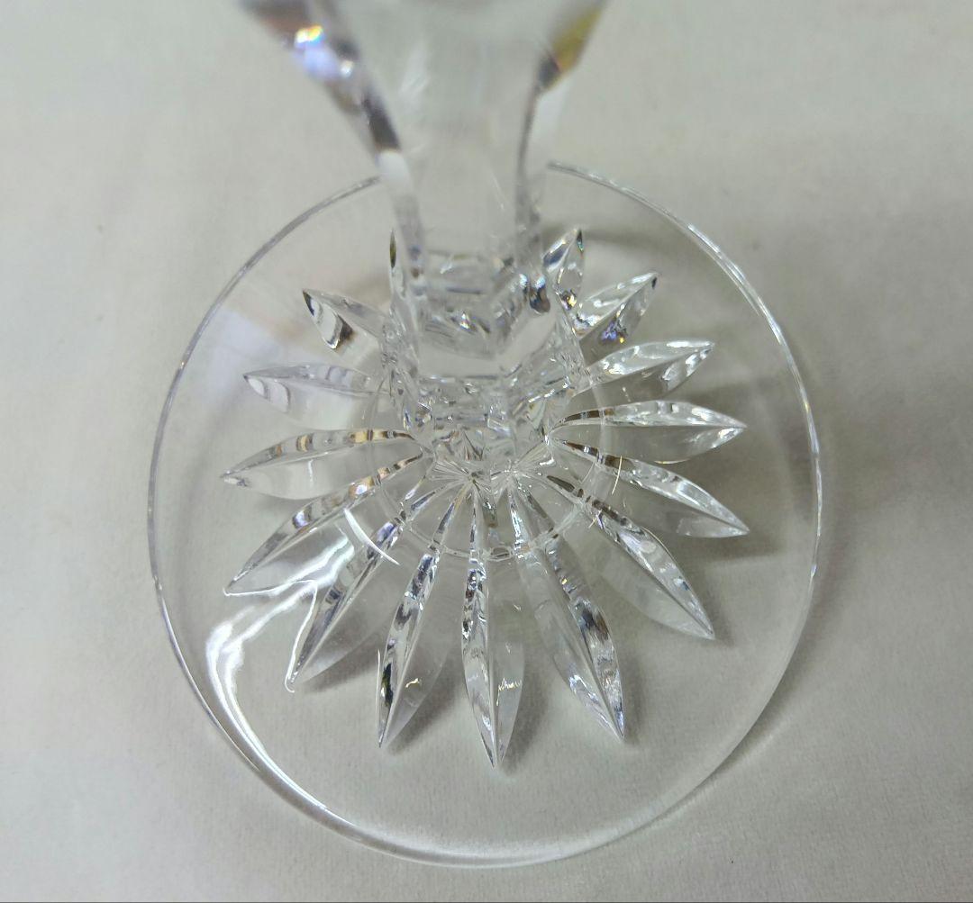 クリスタル　ワイングラス　ガラス　金色の縁取り　花器　フラワーアレンジ