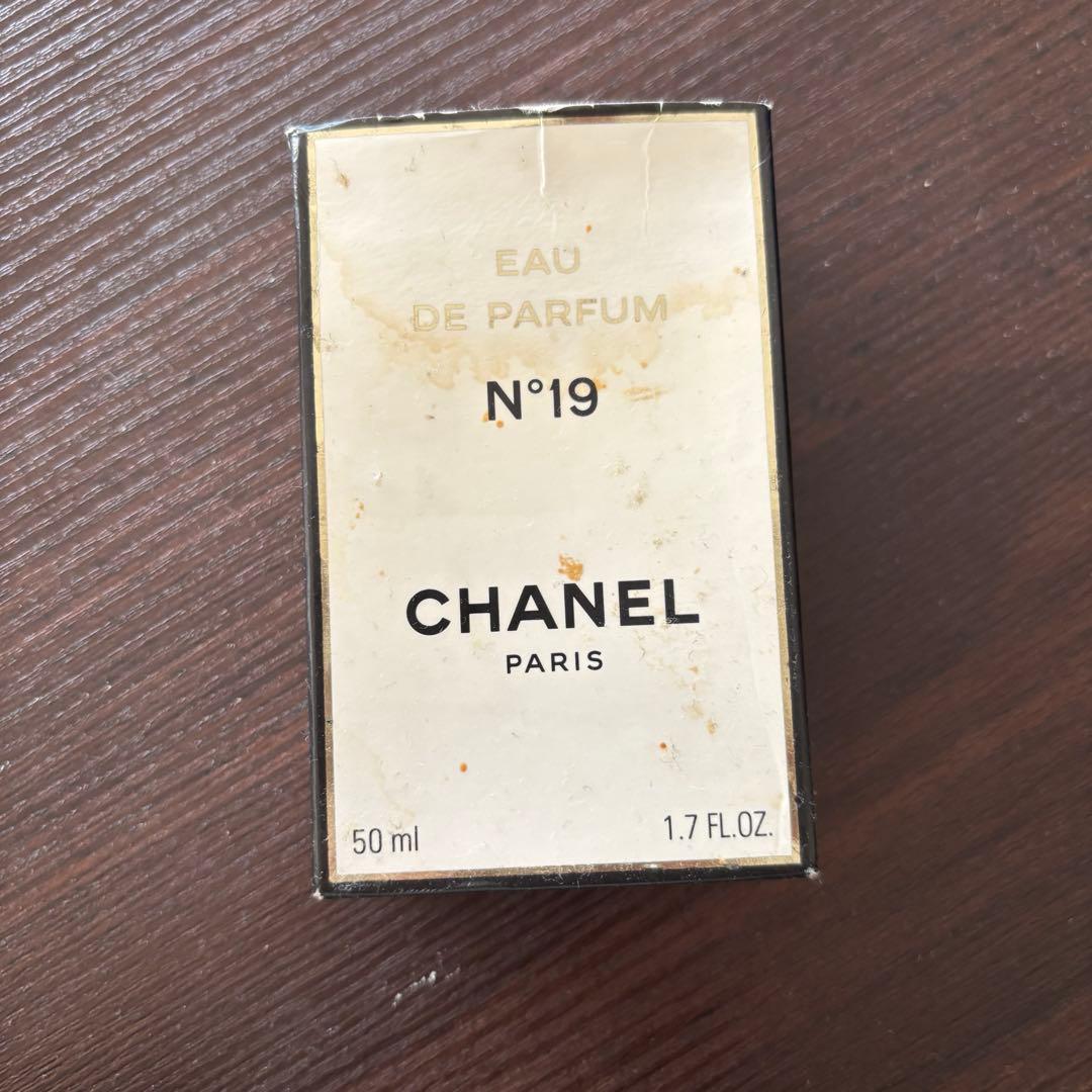 シャネルN°19　オールドパルファム　CHANEL 50ml