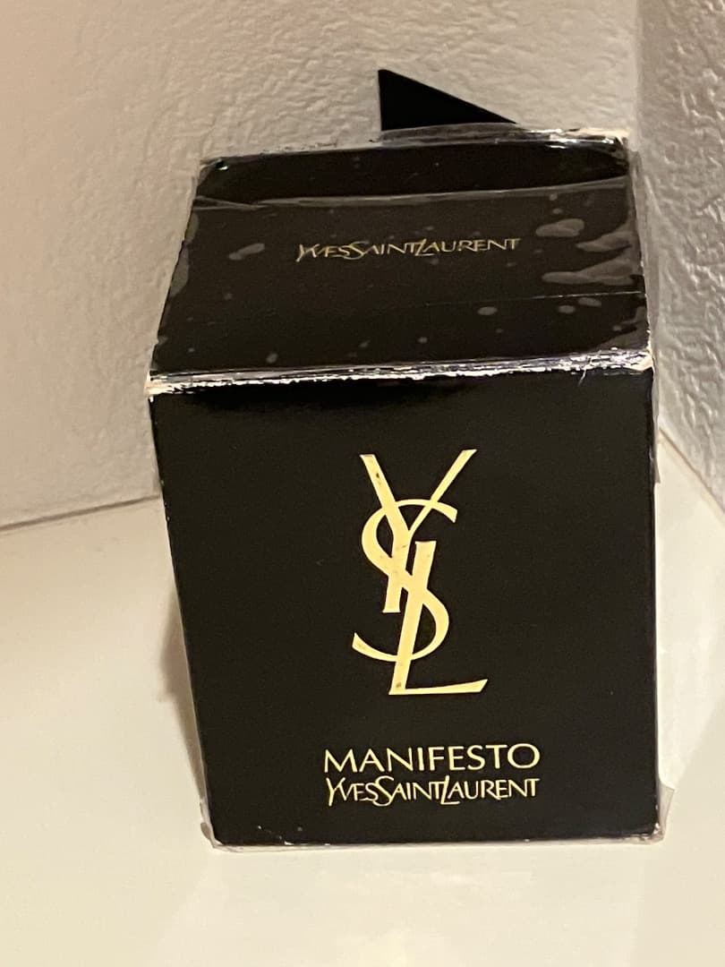 Yves Saint Laurent MANIFESTO アロマキャンドル