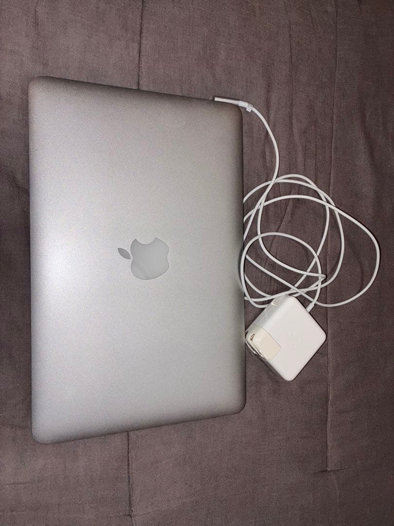 MacBook Air 11インチ (mid2011)