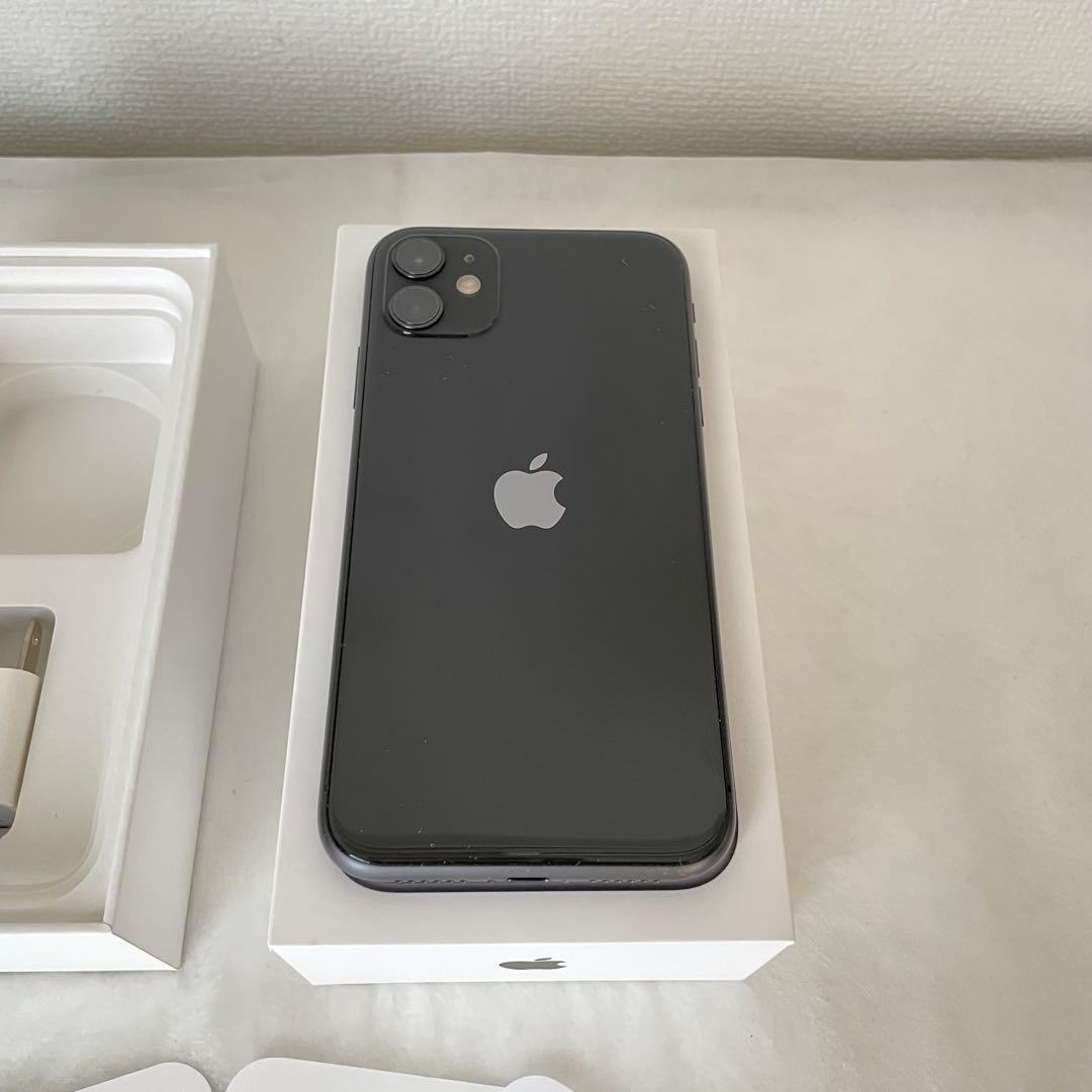 Apple iPhone 11 本体 128GB SIMフリー　ブラック　黒