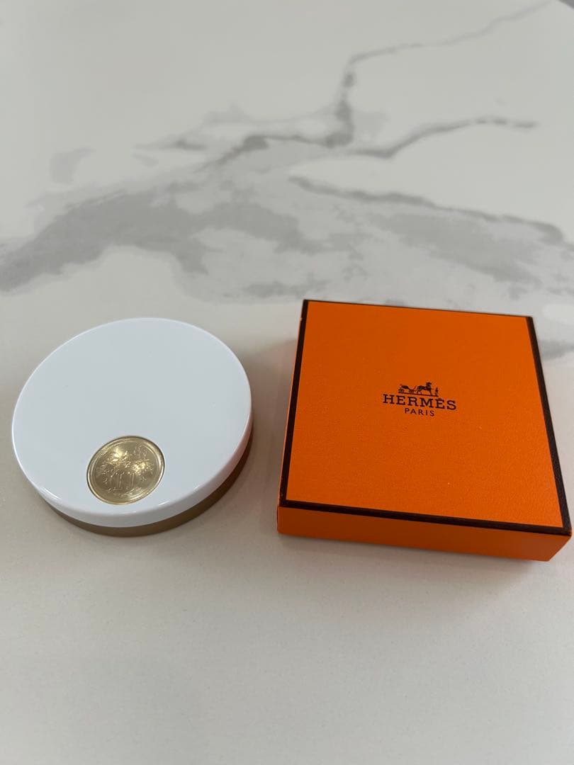 HERMES パウダーチーク ピンク