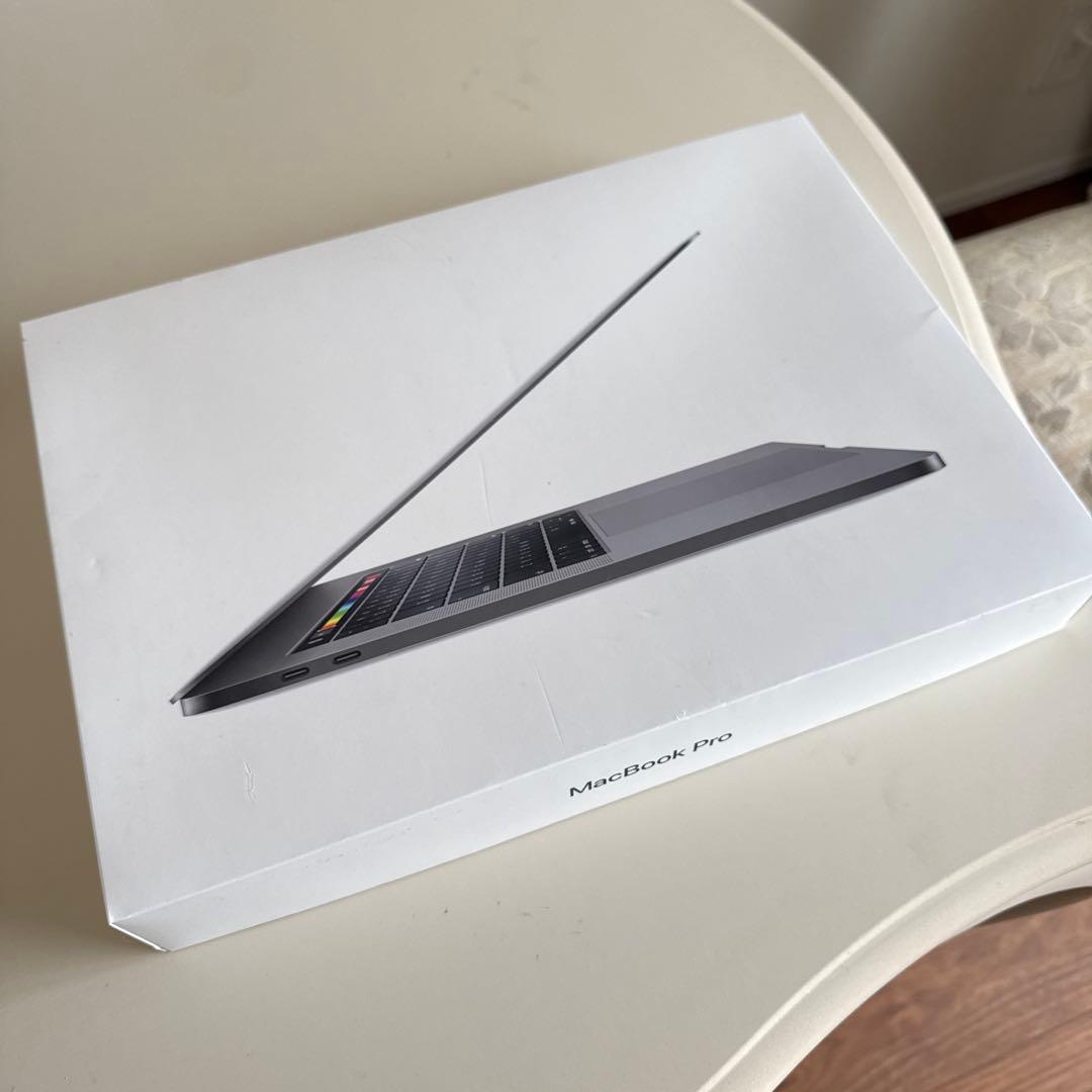 MacBook本体 MacBook Pro (15-inch, 2019)