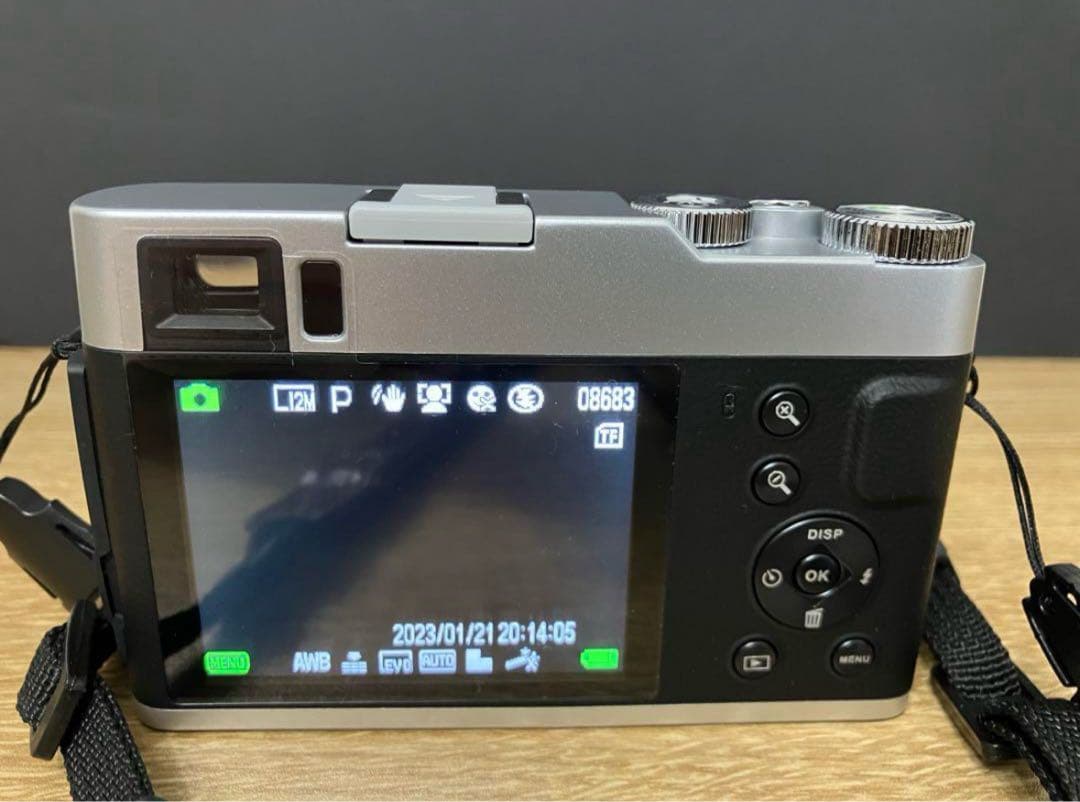 デジタルカメラ・カメラケースset【デジカメ・レトロ・32GBカード付き】黒