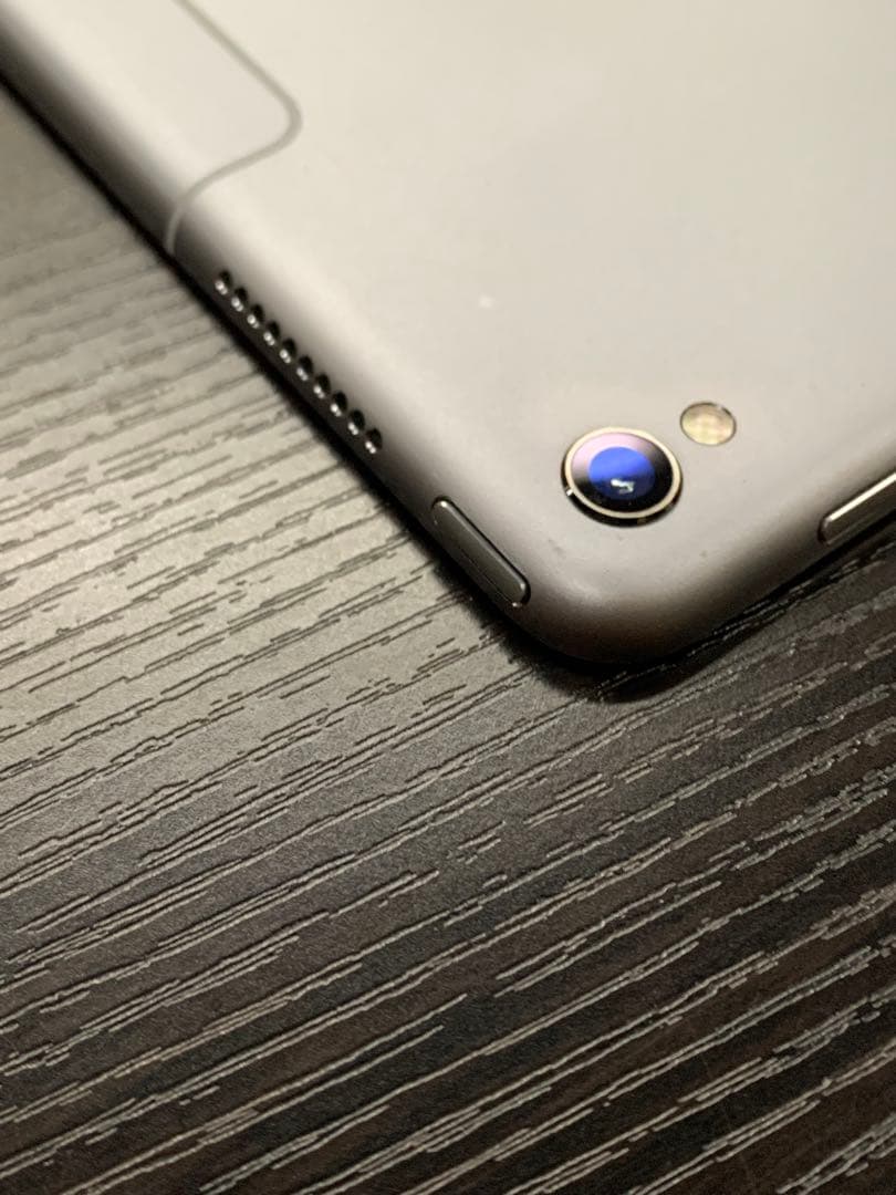 iPad Pro12.9㌅第２世代セルラーモデル