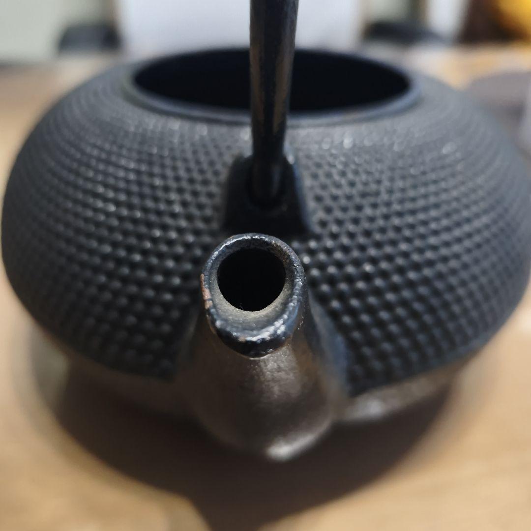 黒色 鋳鉄製 鉄瓶