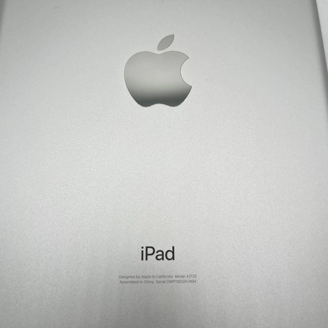 Apple iPad mini 第5世代 Wi-Fi 64GB シルバー