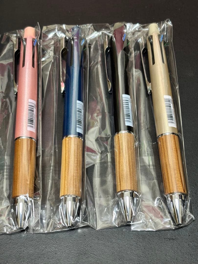 生産数量限定　ジェットストリーム4＆1 ボールペン　多摩杉シリーズ　4本セット