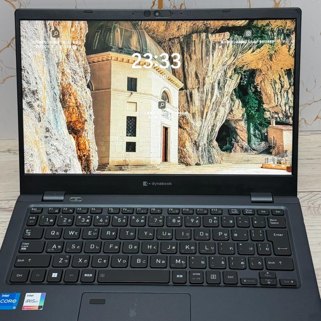 dynabook G83HU 第11世代i5 16GB SSD 13型ノートPC