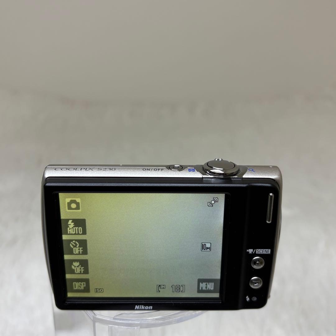 美品　Nikon COOLPIX S230 充電器　シルバー コンデジ　動作品