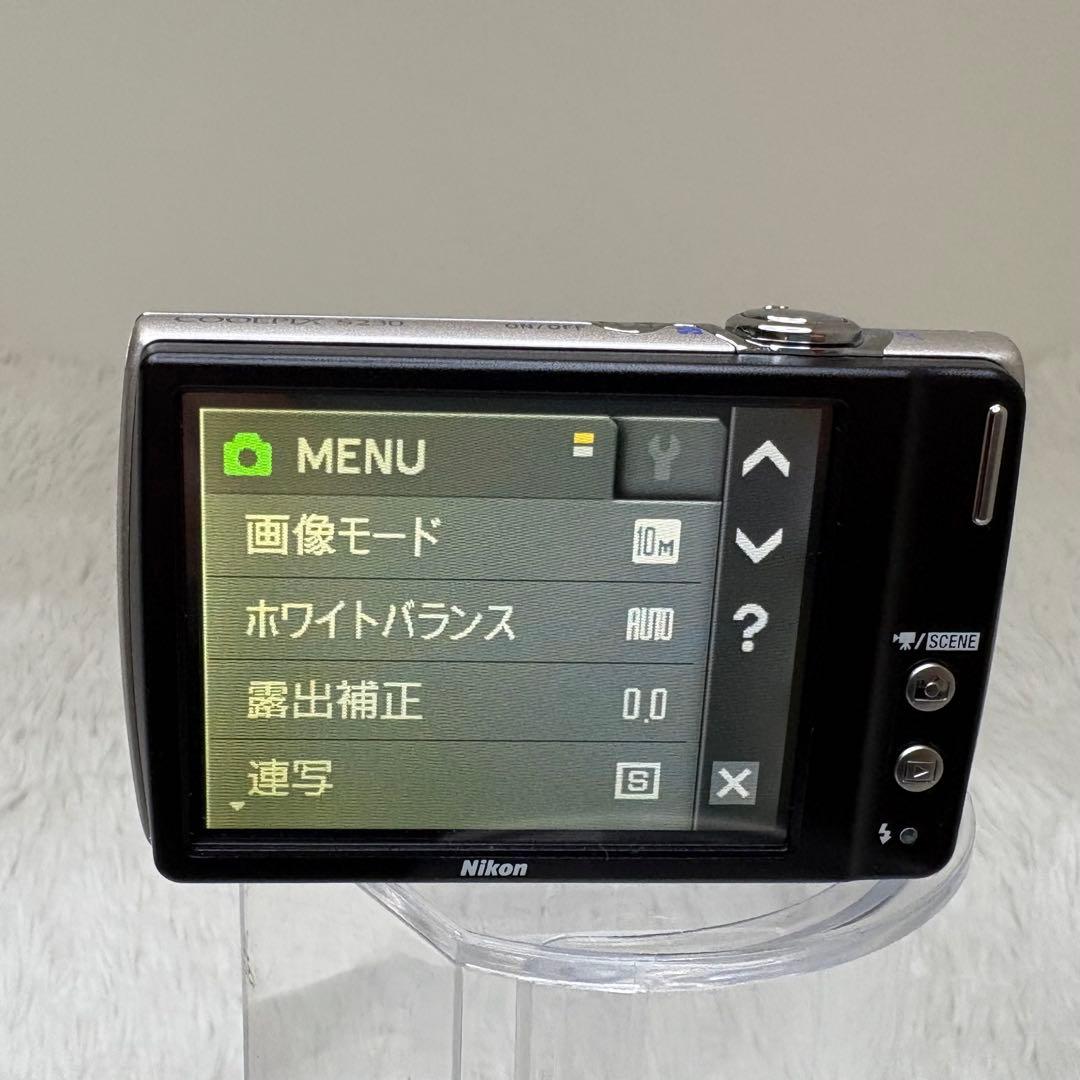 美品　Nikon COOLPIX S230 充電器　シルバー コンデジ　動作品