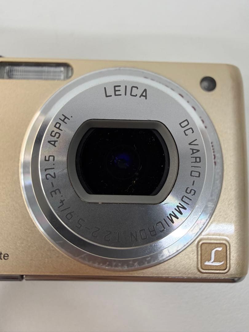 LUMIX DMC-FX70ゴールド コンパクトデジタルカメラ 動作確認済み　☆
