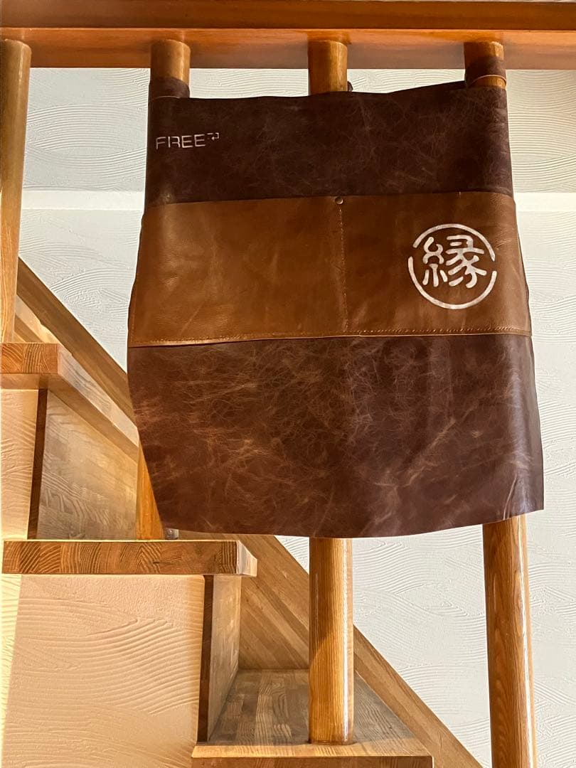 値下げ　本革 レザー　前掛けエプロン漢字「縁」　手作り　限定品　作業用