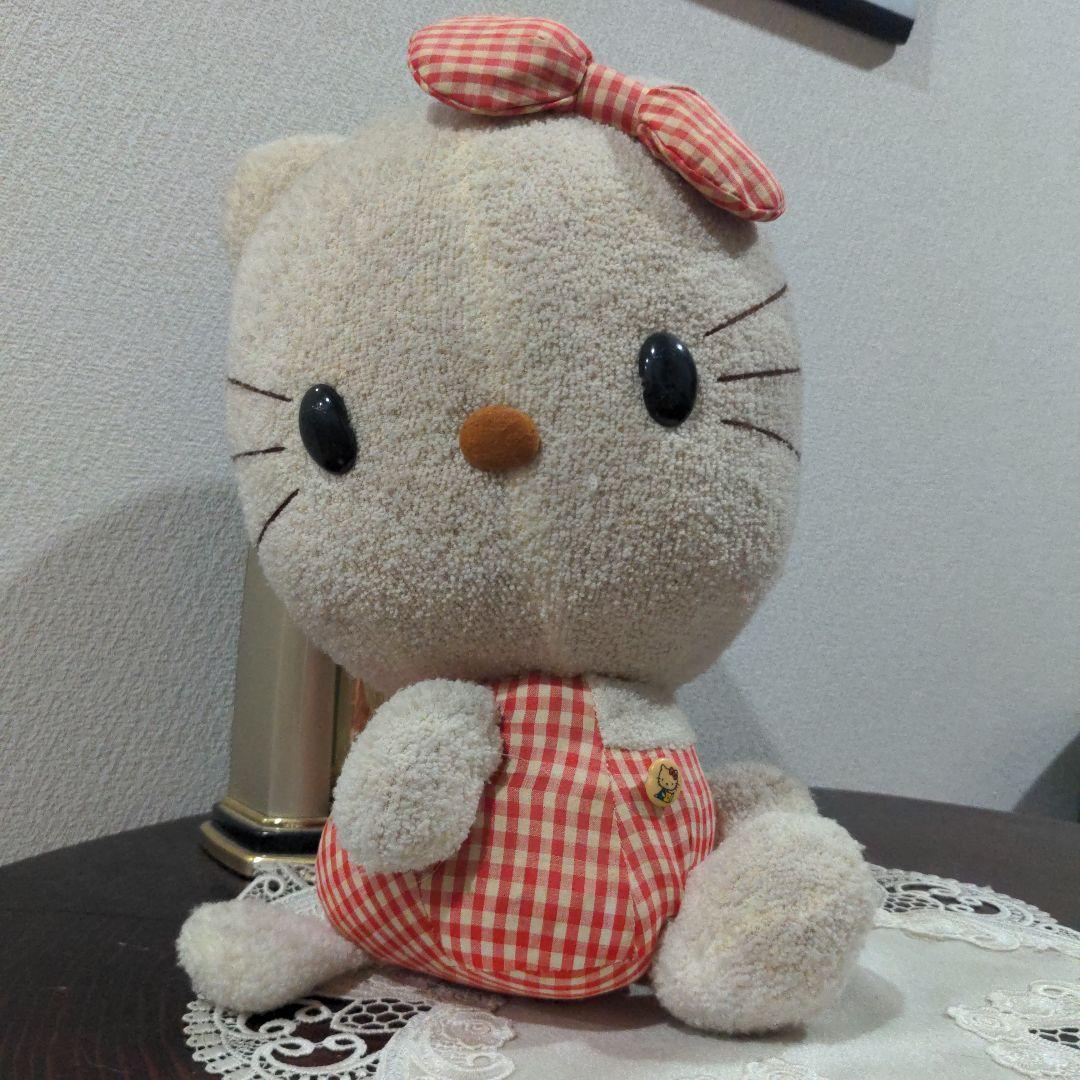 初代 キティちゃんのぬいぐるみ