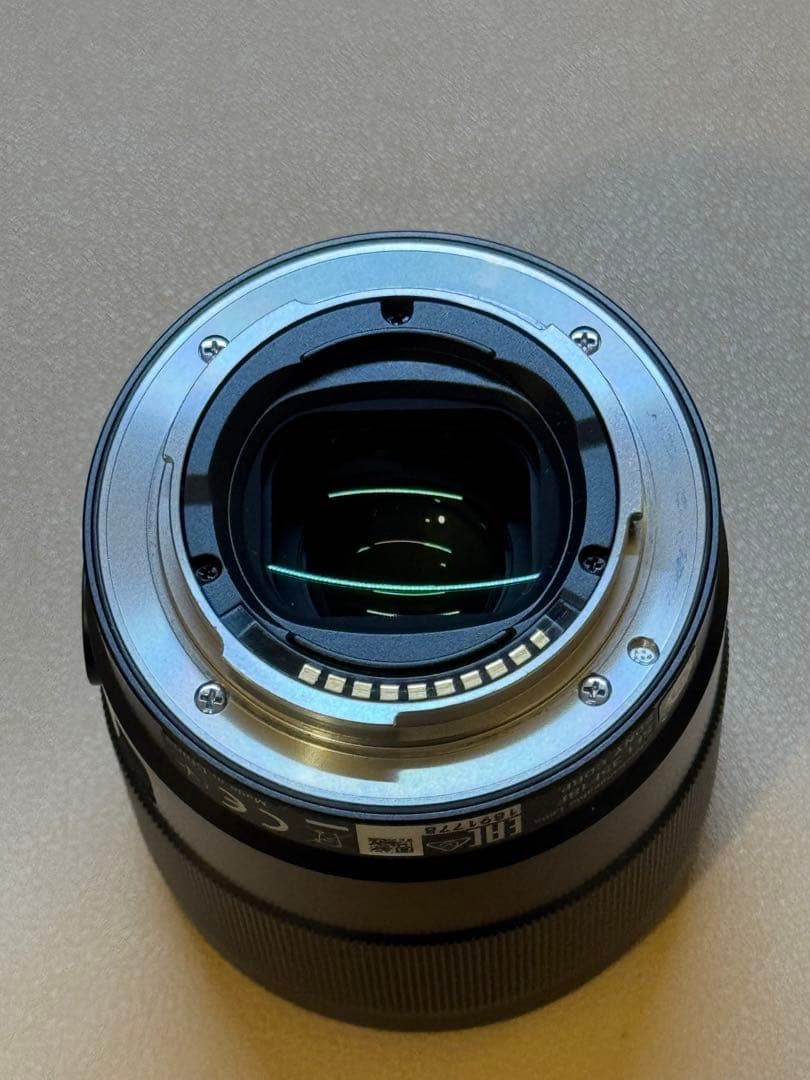 ア*ル様 【美品】SONY FE 35mm F1.8