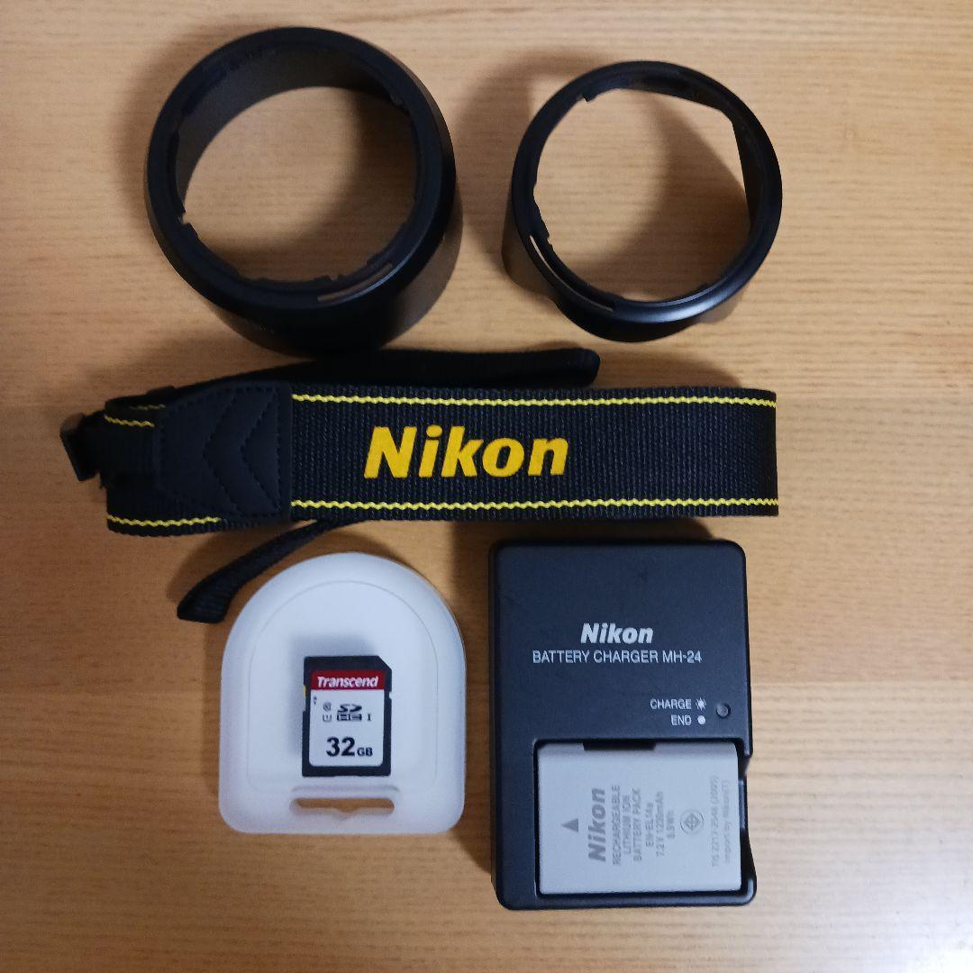 【美品！ショット数996枚】Nikon D5600ダブルズームキットデジタル一眼