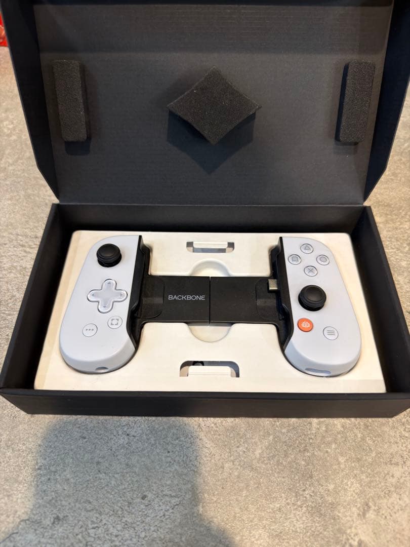 スマホアクセサリー Backbone PlayStation Controller