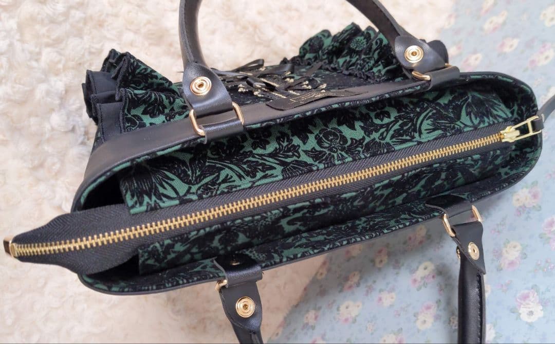 H*A様 リバティ　フラップファスナートート　ストロベリーメドウ　グリーン