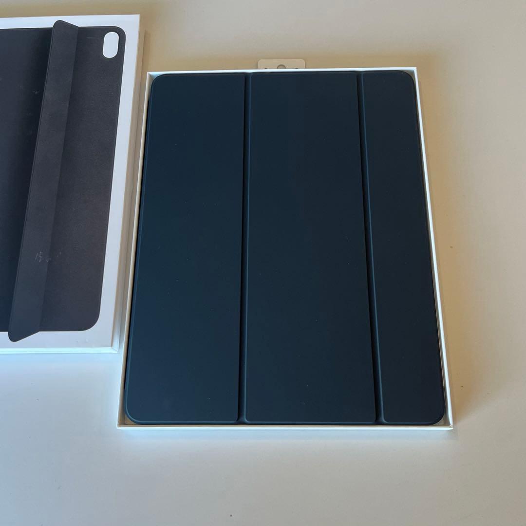 【美品】iPad Air Smart Folio 13インチ　MWK93FE/A