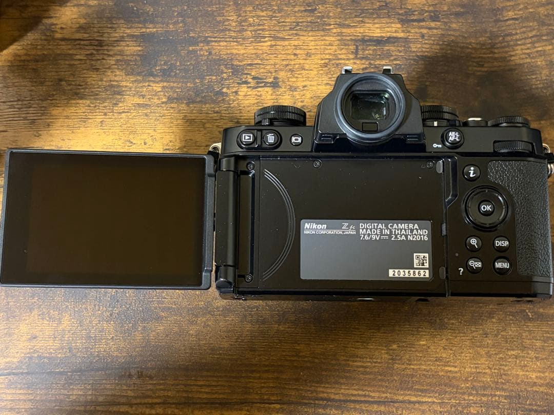美品NikonZfcブラック16-50mmレンズキット/シャッター回数約9000