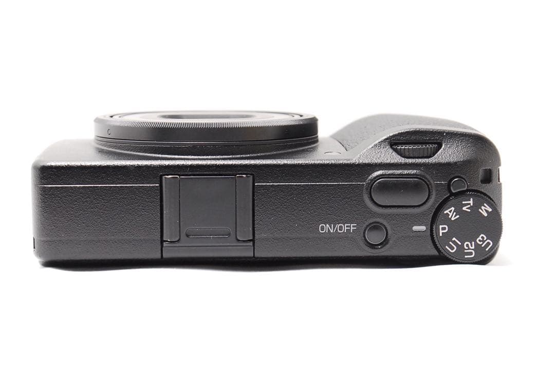 【使用回数少なめ】RICOH GR Ⅲ 動作OK 高性能 人気コンデジ