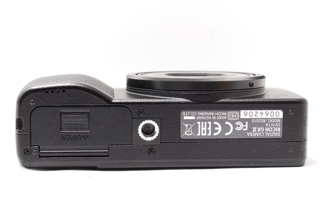【使用回数少なめ】RICOH GR Ⅲ 動作OK 高性能 人気コンデジ